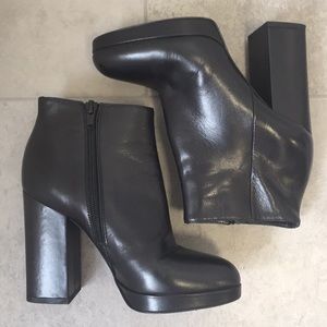 Steve Madden Black Ankle Boots